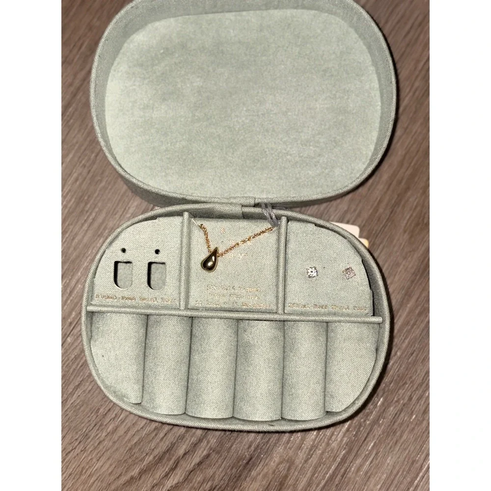 a new day tone zirconia organizer